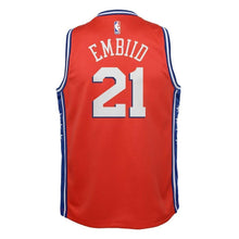 Load image into Gallery viewer, Joel Embiid Philadelphia 76ers Youth Jersey Red - Statement Edition 2018/2019